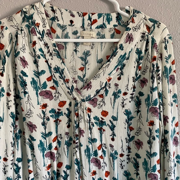 Loose fitted Hinge floral print blouse. Size small. - Picture 2 of 8